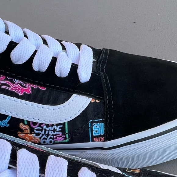 VANS old skool black neon NWT sz mens 9 sz woman’s 10.5 - Picture 6 of 14